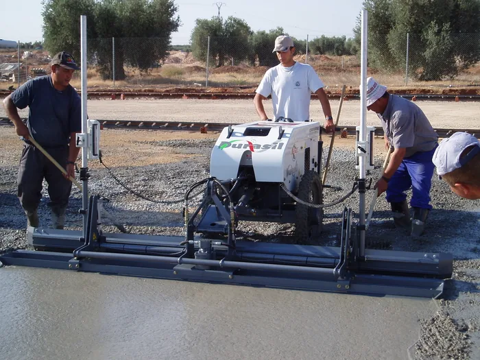 Tecnología láser al servicio del pavimento — Durasil (9 de 23)