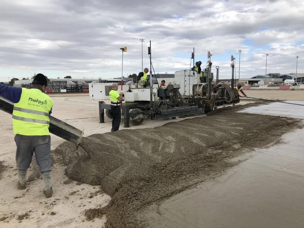 Tecnología láser al servicio del pavimento — Durasil (4 de 23)